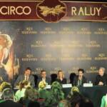 Conferencia de prensa de la película Agua para Elefantes presentada en el Circo Raluy Legacy, en la que se observa a los directores de la película y los actores Rene Witherspoon y Robert Pattinson. Eventos.